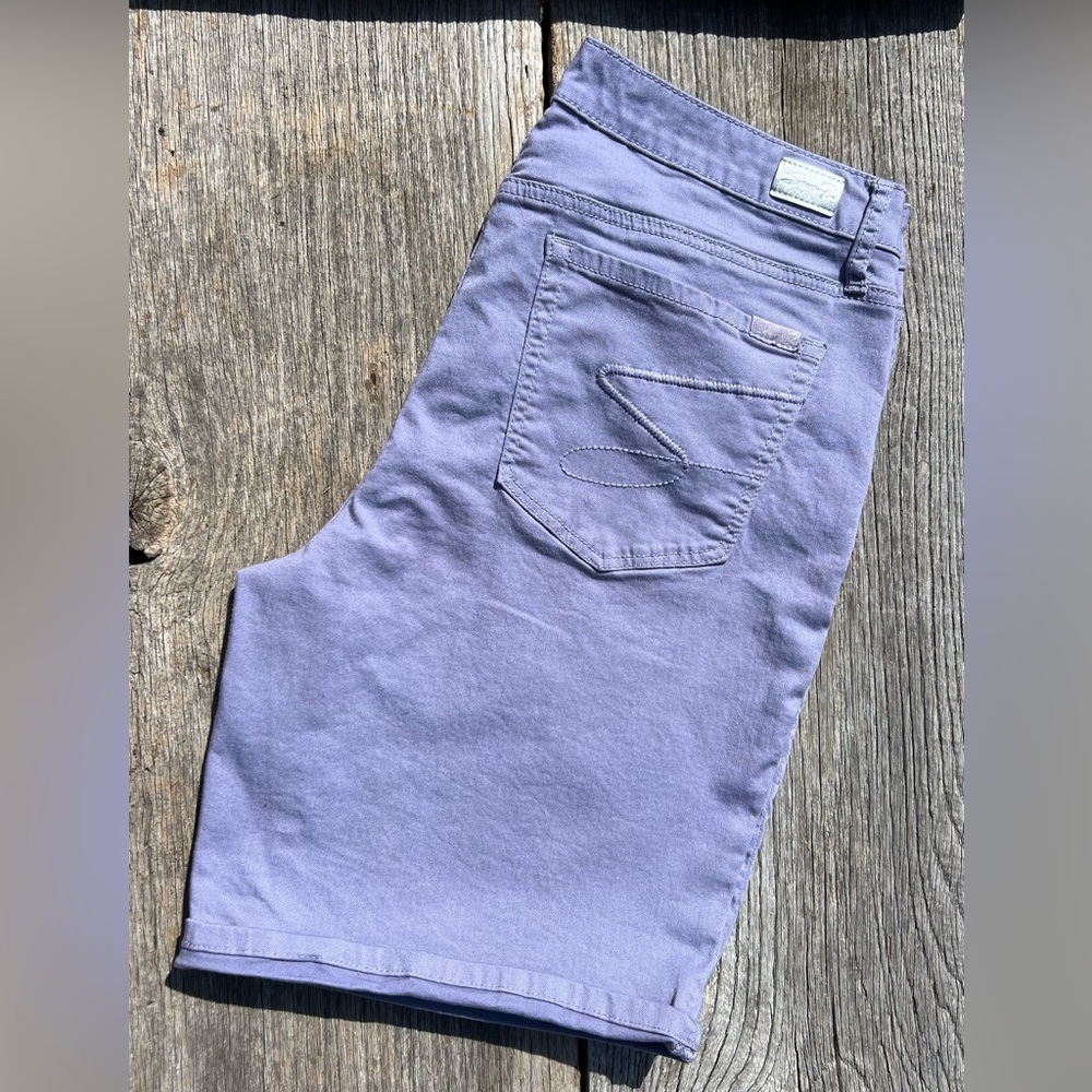 Seven7 Sunset Bermuda Mid-Rise Shorts Heirloom Lilac Size 14 Flat Front Womens